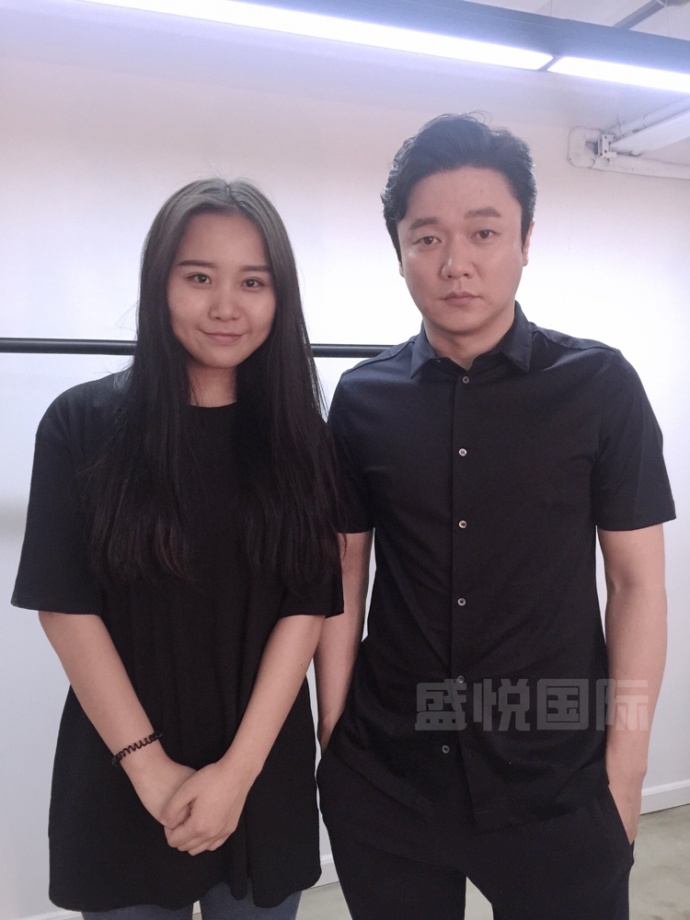 中國(guó)首位入圍IMATS大(dà)賽的(de)特效化(huà)妝師(shī)！