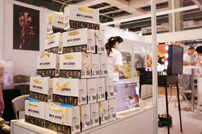 2017SHCC盛況回顧，看(kàn)盛悅國(guó)際現(xiàn)場(chǎng)展示物(wù)理(lǐ)特效化(huà)妝（多(duō)圖來(lái)襲！）